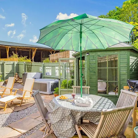 1 Bed In Lanhydrock 88165 Bodmin