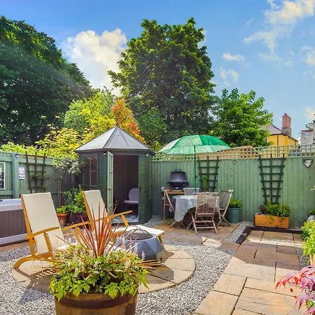 Holiday home 1 Bed In Lanhydrock 88165